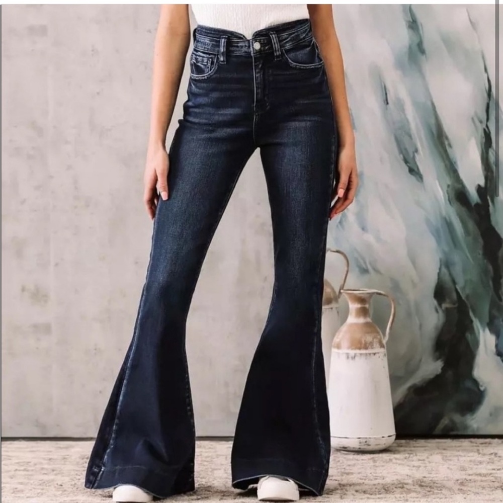 ISO KanCan Skye High Signature Super Flare Jean.